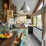 ô85 - Cottage&jacuzzi Hébergement de vacances *
