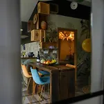 O85 - & Jacuzzi Holiday home