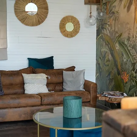 Kaebane 85, Avec Au Bord De L'eau * Prouilly