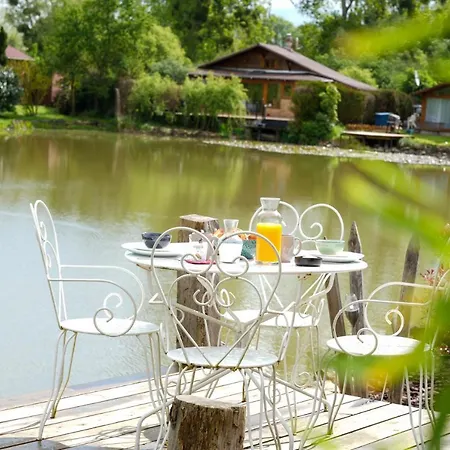 بيت للعطل Kaebane 85, Avec Au Bord De L'eau