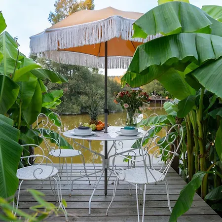 Kaebane 85, Avec Au Bord De L'eau *