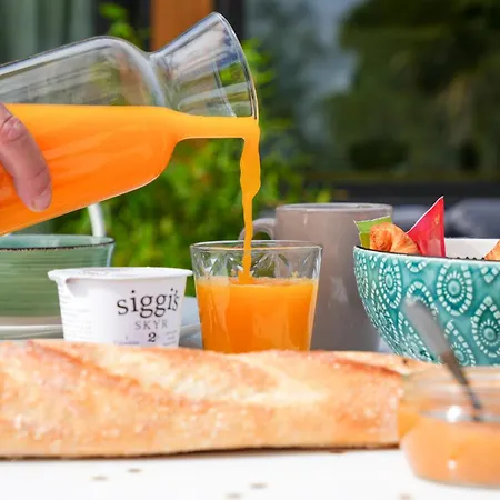 Kaebane 85, Avec Au Bord De L'eau * Prouilly