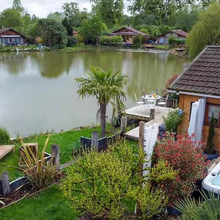 Kaebane 85, Avec Au Bord De L'eau بيت للعطل Prouilly