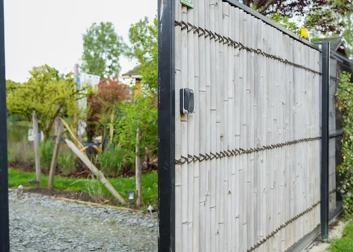 O85 - Cottage & Jacuzzi