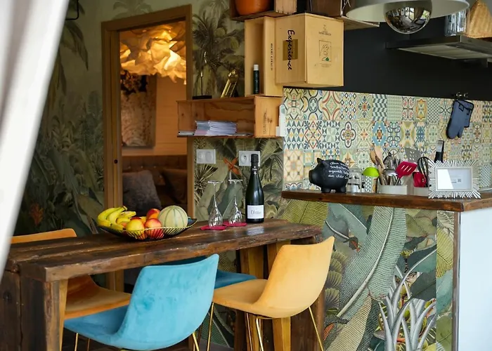 O85 - Cottage & Jacuzzi