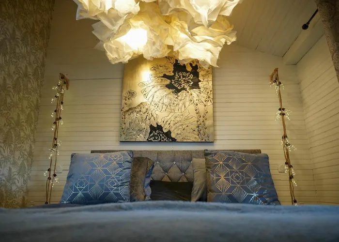 O85 - Cottage & Jacuzzi